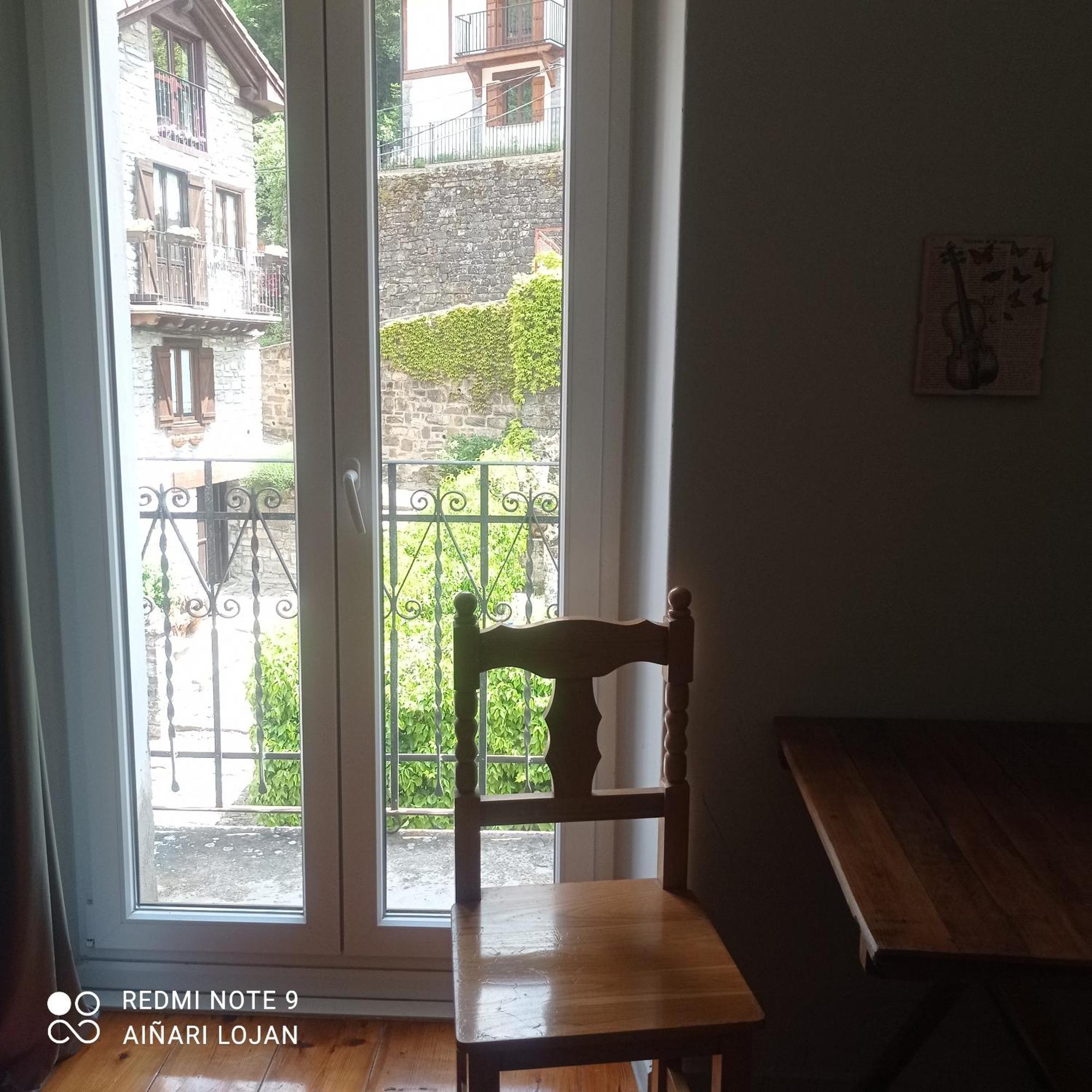 Albergue Armaia Artepea Urzainqui エクステリア 写真